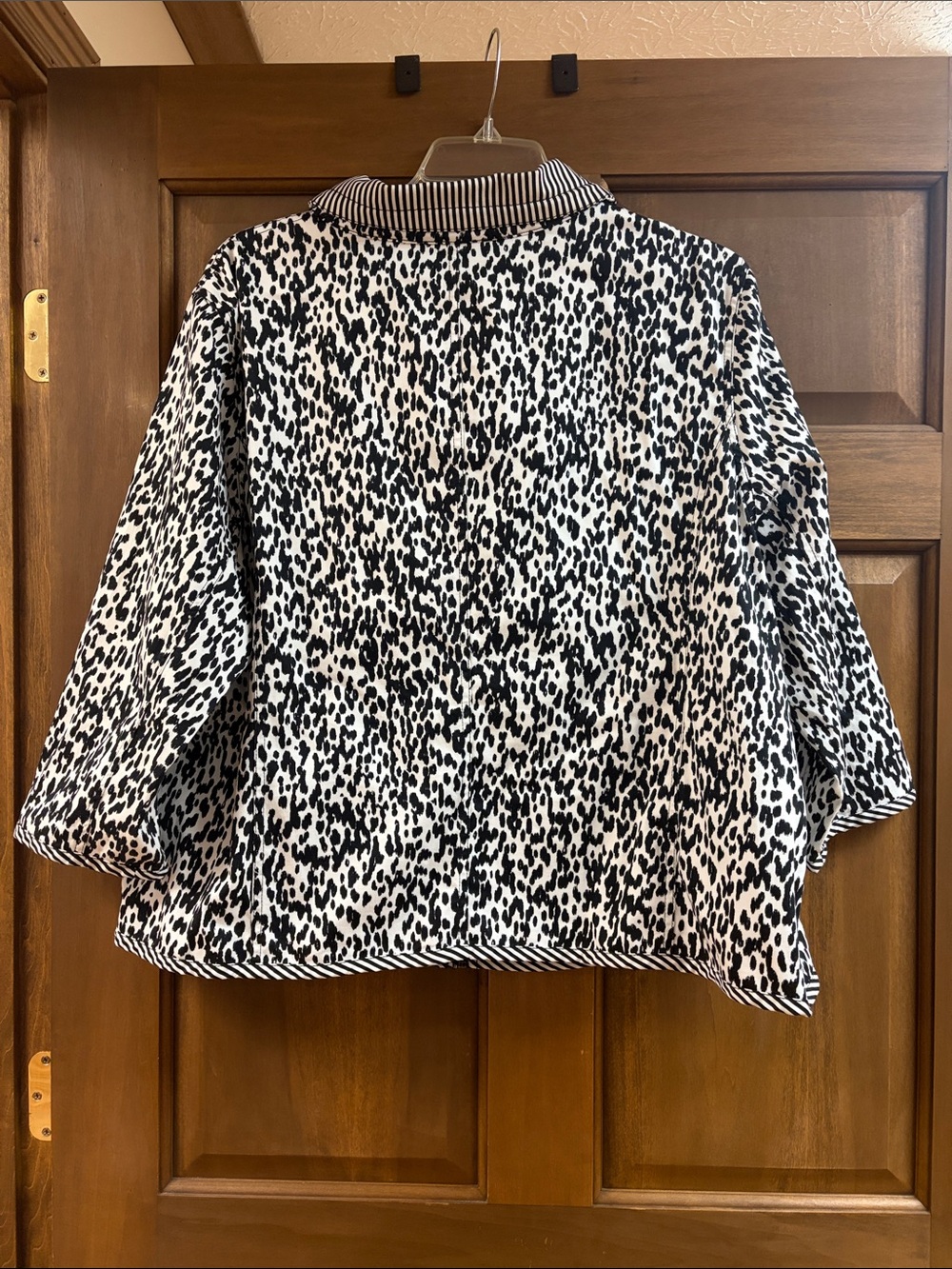 Ruby Rd. Black and White Animal Print Zip Jacket size 24W. EUC - Picture 2 of 3